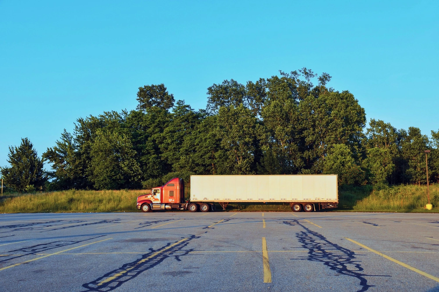 Cargo Pick-up & Trailer Parking